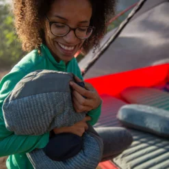 Therm-a-Rest Airhead Pillow 17 Therm-a-Rest Airhead Pillow -Columbia Store 0001 2020 thermarest washington cascades wells 3339