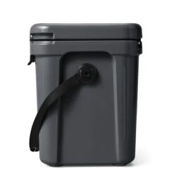 Yeti Roadie 24 Cool Box 37 Yeti Roadie 24 Cool Box -Columbia Store 0001 Roadie 24 Charcoal Side 3492 B