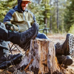 Salomon Men's Quest 4 GORE-TEX Hiking Boots -Columbia Store 0002 KylieFly SalomonSpring21Lifestyle 313