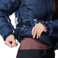 Columbia Women's Leadbetter Point II Sherpa Printed Puffer Jacket -Columbia Store 0008 2093101 464 a4 om presetHigh Res JPEG 300DPI