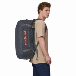 Patagonia Black Hole Duffel Bag 55L 25 Patagonia Black Hole Duffel Bag 55L -Columbia Store 49343 SMDB DW1