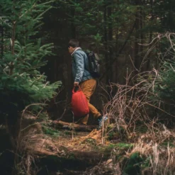 Lifeventure Ultralight Dry Bag 25L -Columbia Store 59650 ultralite dry bag 25l lifestyle 3