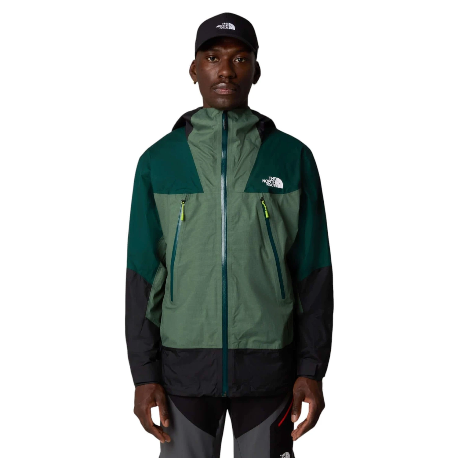 The North Face Men's Signal 2.5L Dryvent Jacket 15 The North Face Men's Signal 2.5L Dryvent Jacket - Image 13