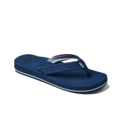 Reef Women's Cushion Breeze Flip Flops -Columbia Store CI6677 MAIN 750x 9ba52858 d84f 4769 8ff0 c865813d70b1