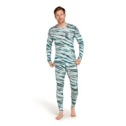 Icebreaker Men's 200 Oasis Long Sleeve Crewe Protect Our Winters AOP 15 Icebreaker Men's 200 Oasis Long Sleeve Crewe Protect Our Winters AOP -Columbia Store FW24 BM W MenMerino200OasisLSCreweProtectOurWintersAOP 0A573303P 03