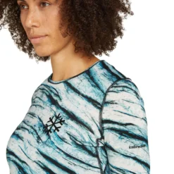 Icebreaker Women's 200 Oasis Long Sleeve Crewe Protect Our Winters AOP -Columbia Store FW24 BM W WomenMerino200OasisLSCreweProtectOurWintersAOP 0A574Y03P 26