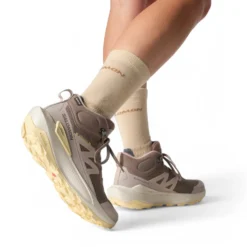 Salomon Women's Elixir Activ Mid GORE-TEX Hiking Boots 11 Salomon Women's Elixir Activ Mid GORE-TEX Hiking Boots -Columbia Store L47760600 68b680e09285f7c0add4dd4473c7062f