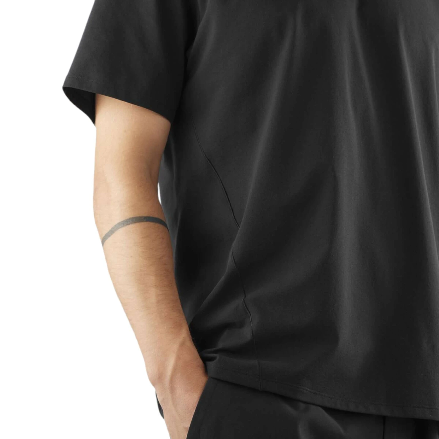 Salomon Men's Trackline Short Sleeve T-Shirt 5 Salomon Men's Trackline Short Sleeve T-Shirt - Image 3