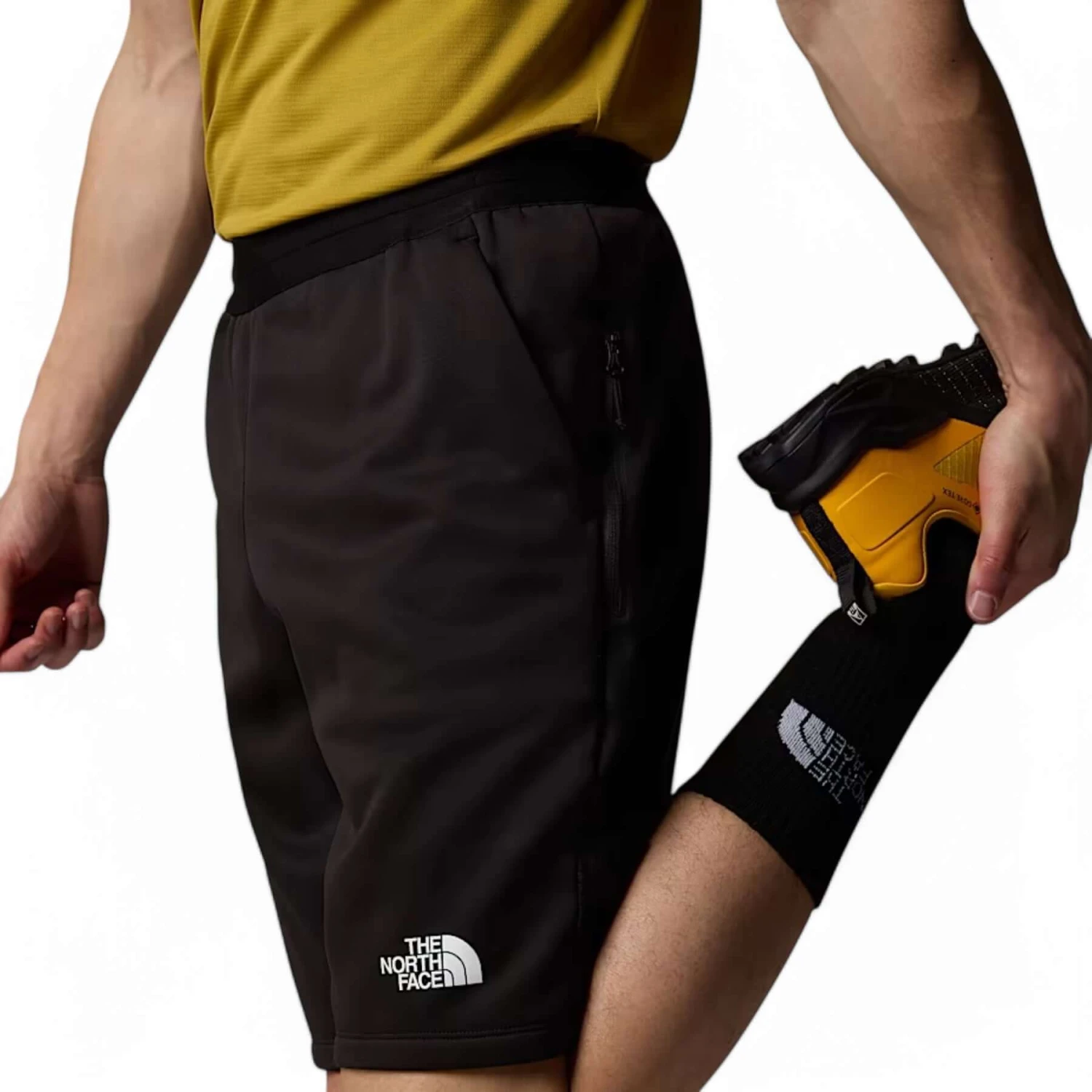 The North Face Men's Mountain Athletics Fleece Shorts 16 The North Face Men's Mountain Athletics Fleece Shorts - Image 14