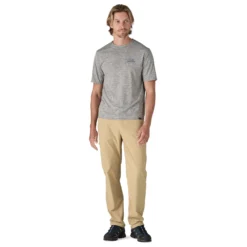 Patagonia Men's Cap Cool Daily Graphic Shirt -Columbia Store WBF24 45235 SKFE CS3