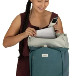 Osprey Arcane Roll Top Pack 28 Osprey Arcane Roll Top Pack -Columbia Store arcanerolltop s25 detail4 cascadeblue